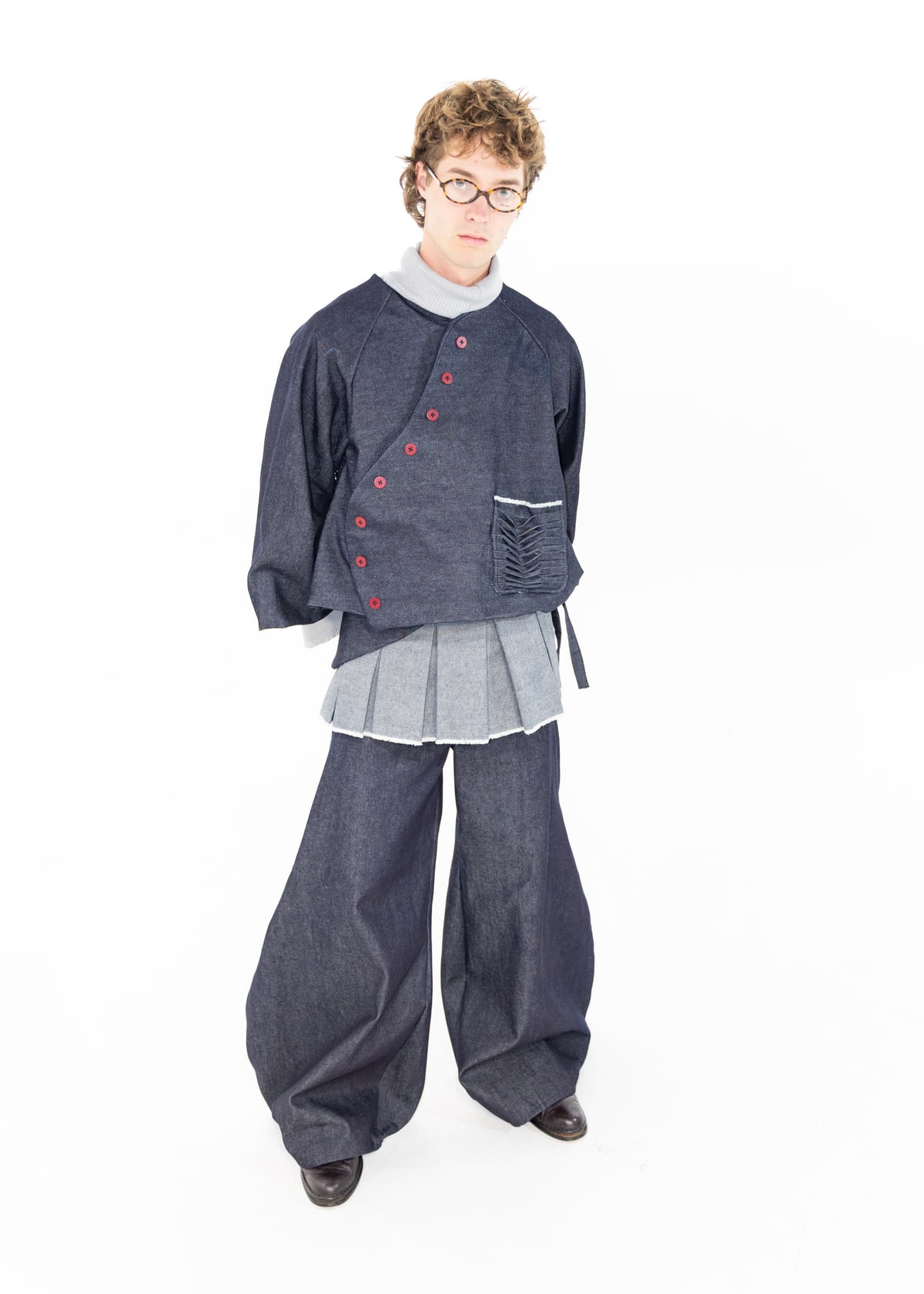 Dark baggy — solo on white